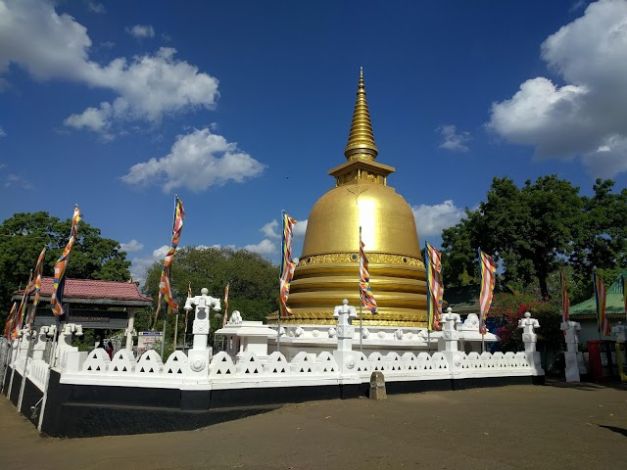 Golden Temple of Dambulla-4
